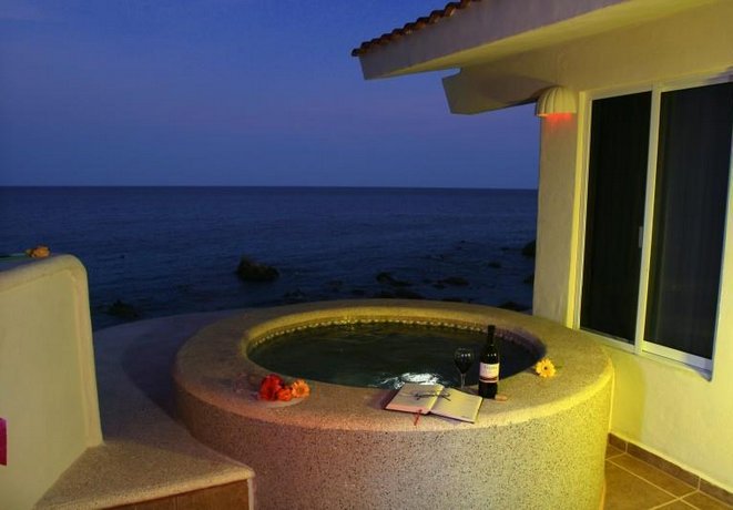 Punta Pescadero Paradise Resort