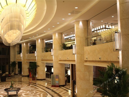 Sanding Huayue Hotel