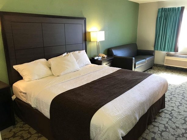 SureStay Plus Hotel by Best Western Bettendorf