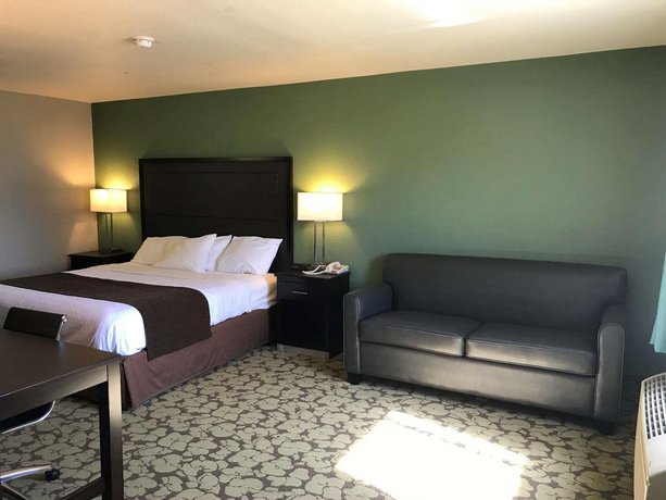 SureStay Plus Hotel by Best Western Bettendorf