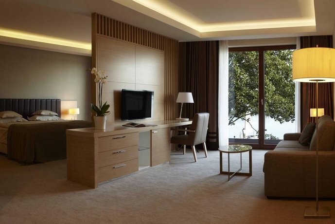 Tiffi Boutique Hotel