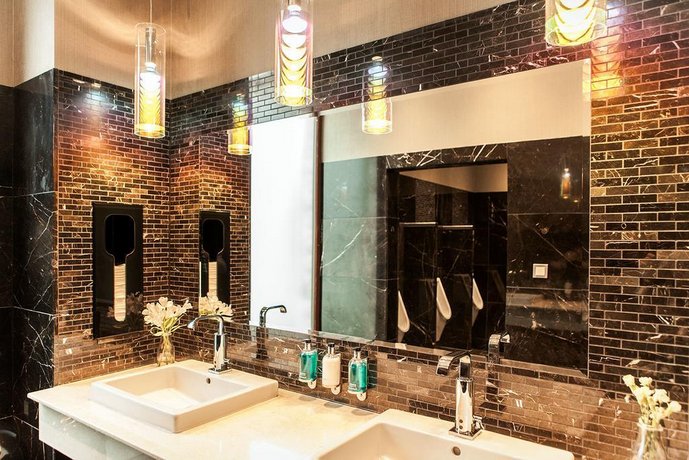 Tiffi Boutique Hotel