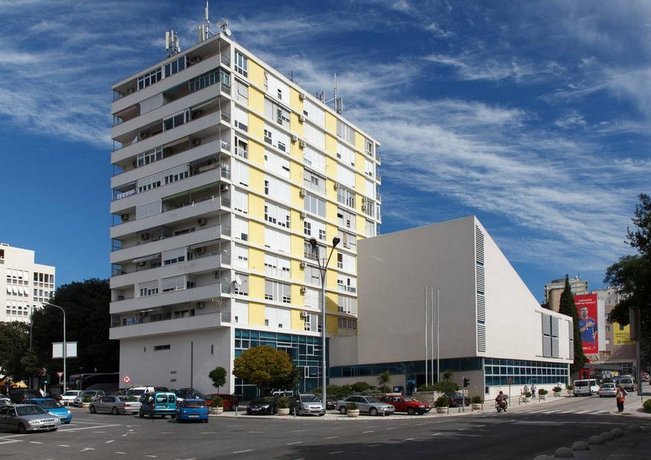 Apartment 28