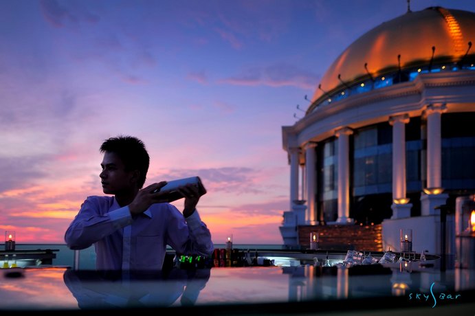 Lebua at State Tower