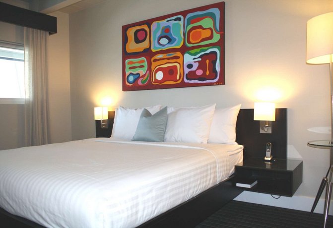 Hotel Current