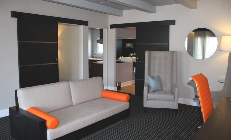 Hotel Current