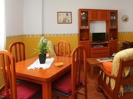 Apartamentos Granado y Loyola