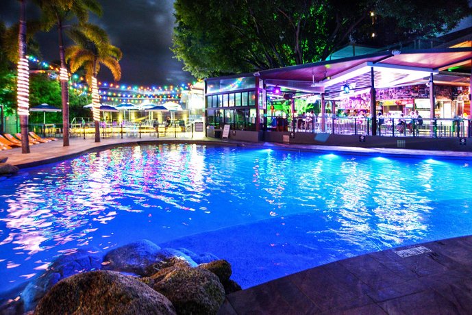 Gilligans Backpackers Hotel & Resort Cairns Australia thumbnail