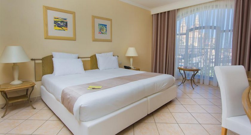 Maritim Antonine Hotel & Spa