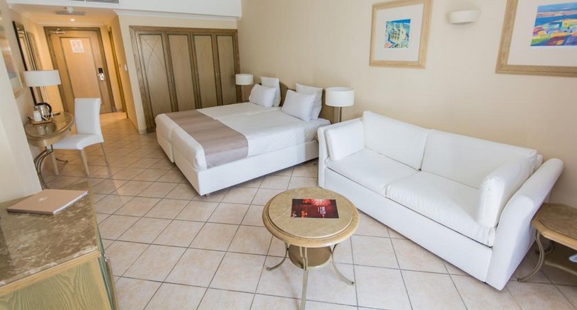 Maritim Antonine Hotel & Spa
