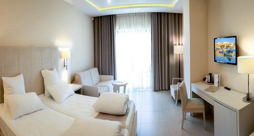 Maritim Antonine Hotel & Spa