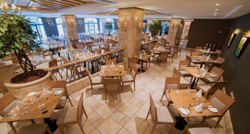 Maritim Antonine Hotel & Spa