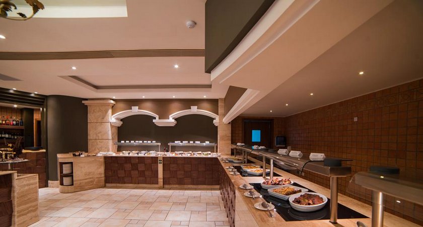 Maritim Antonine Hotel & Spa