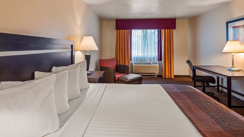 Best Western Luxury Inn