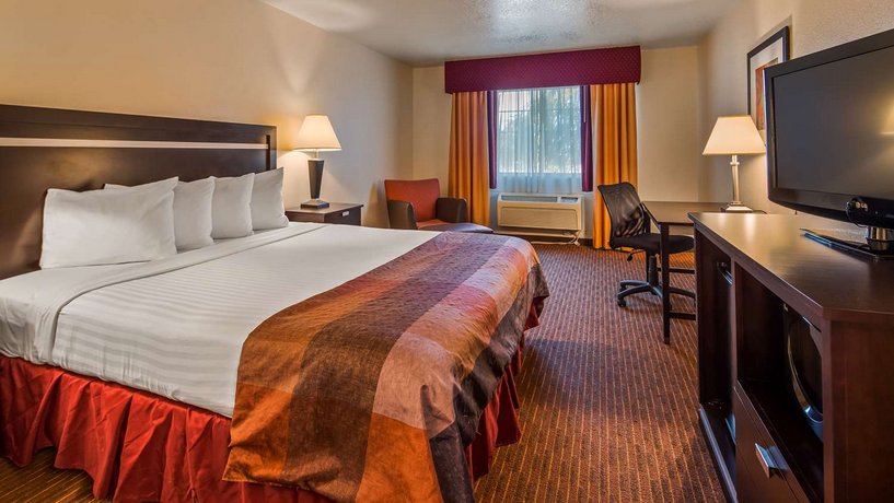Best Western Luxury Inn
