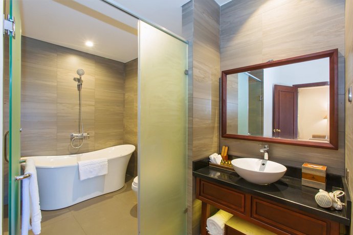 Silk Sense Hoi An River Resort