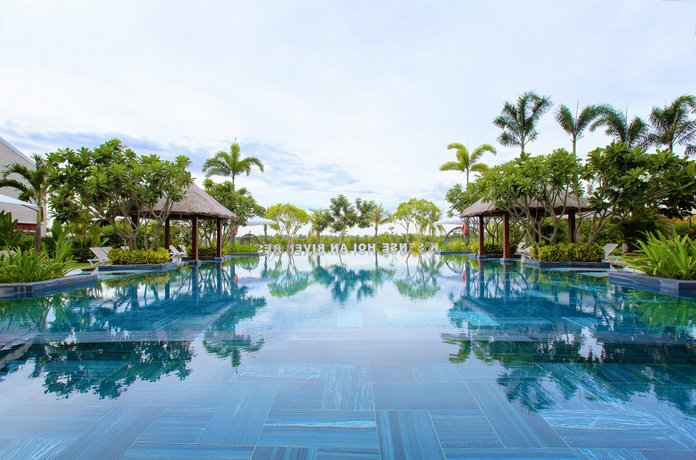 Silk Sense Hoi An River Resort