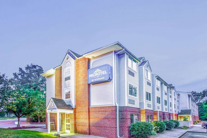 Microtel Inn & Suites Newport News