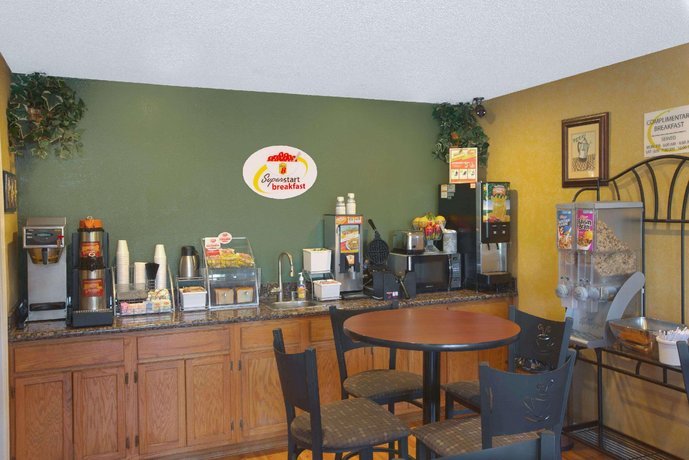 Super 8 by Wyndham Shreveport