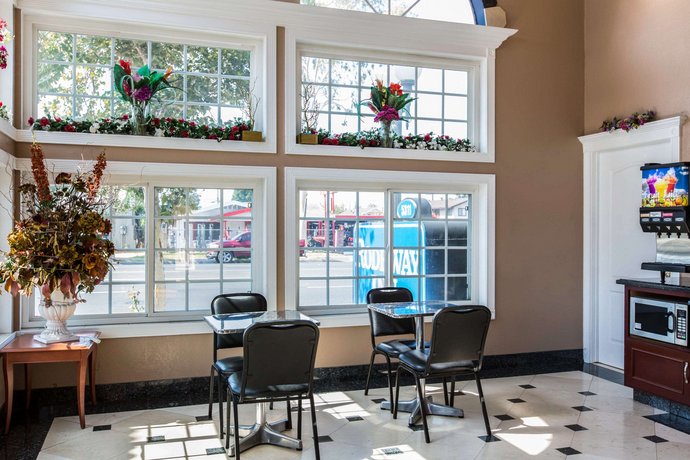 Rodeway Inn Cypress