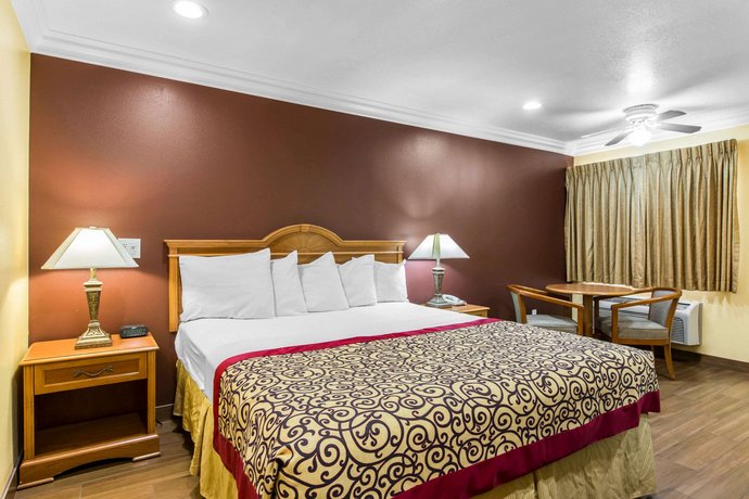 Rodeway Inn Cypress