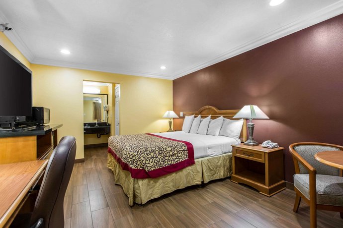 Rodeway Inn Cypress