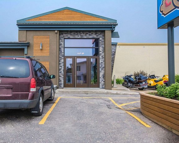 Econo Lodge Forestville Forestville Airport Canada thumbnail