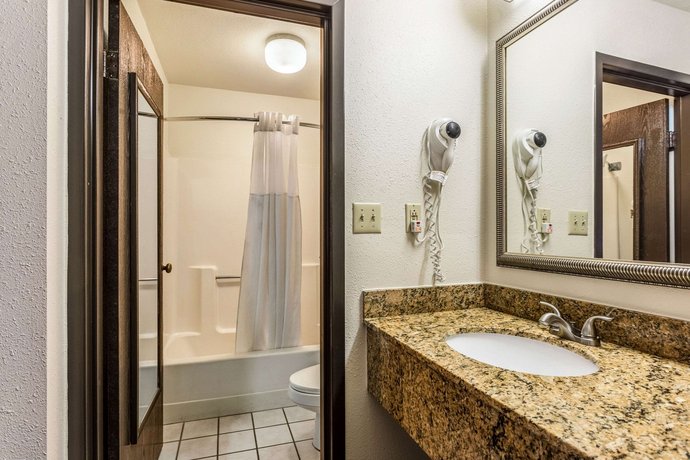 Quality Inn Tupelo Tupelo