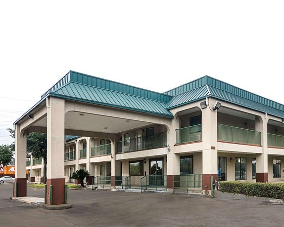 Rodeway Inn and Suites Hwy 290