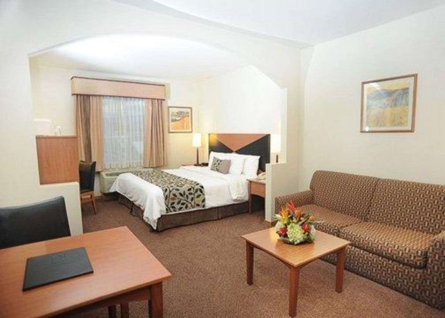 Sleep Inn Hotel Paseo Las Damas