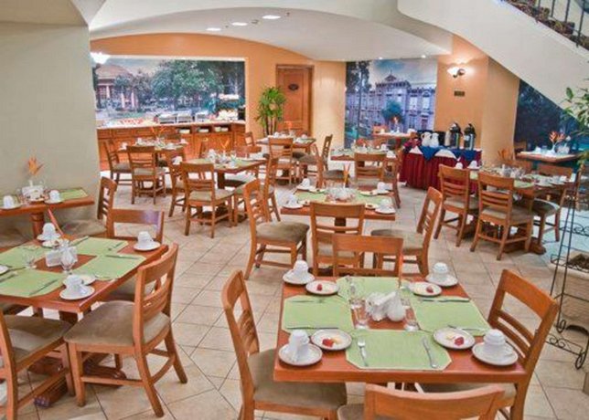 Sleep Inn Hotel Paseo Las Damas