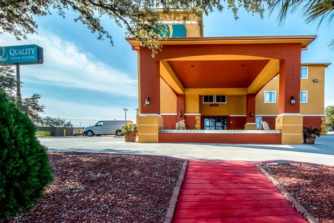 Quality Inn & Suites SeaWorld North
