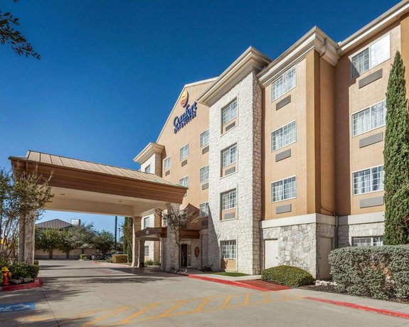 Comfort Inn Suites Texas Hill Country Boerne Compare Deals