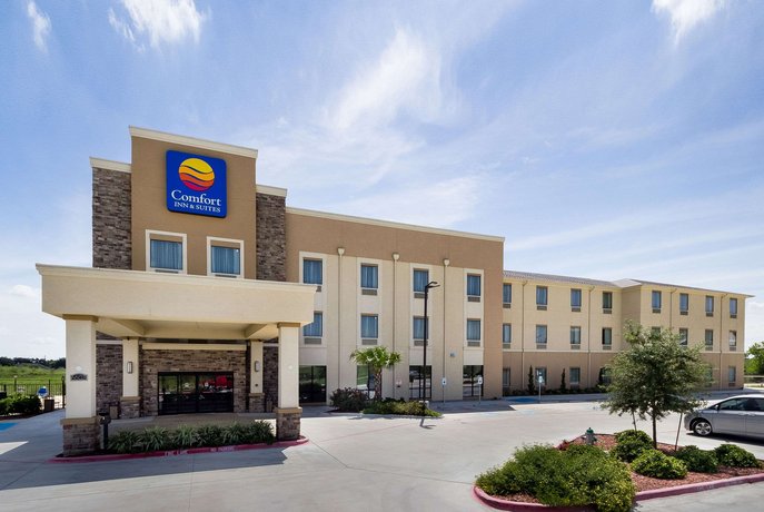 Comfort Inn Suites Victoria North Compare Deals