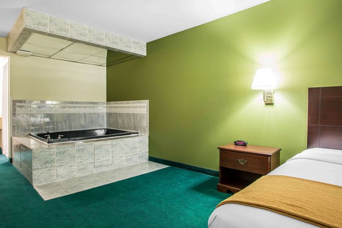 Quality Inn Pleasantville