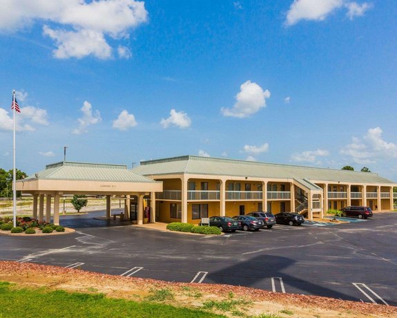 EconoLodge Inn & Suites Montgomery