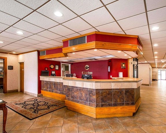 Clarion Inn & Suites Dothan