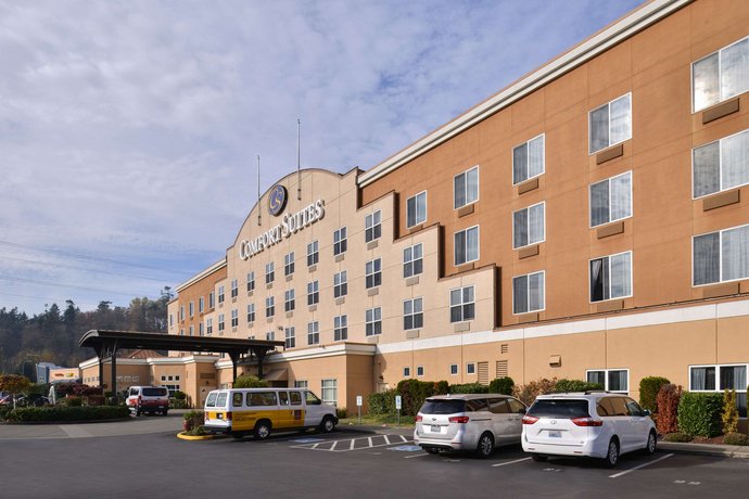 Comfort Suites Airport Tukwila
