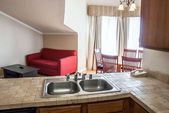 Quality Inn and Suites Fife/Tacoma