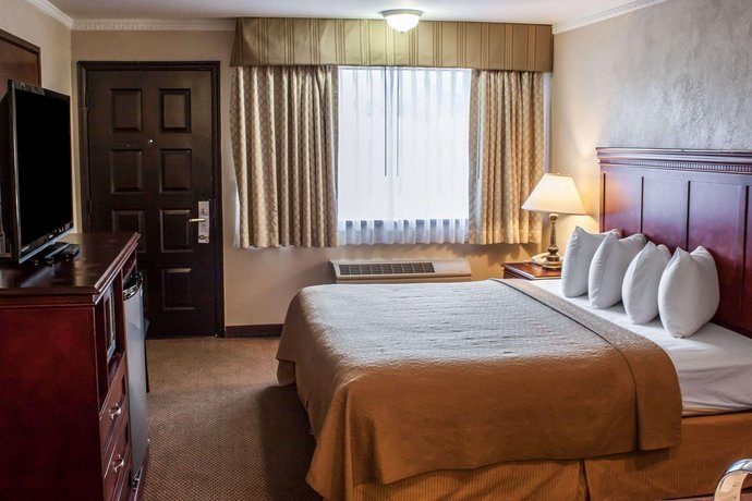 Quality Inn and Suites Fife/Tacoma
