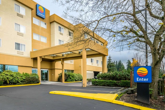 Comfort Inn & Suites Aurora Avenue North