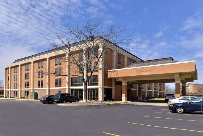 Quality Inn and Suites Matteson