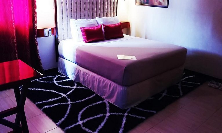 Dulcinea Hotel and Suites Cebu