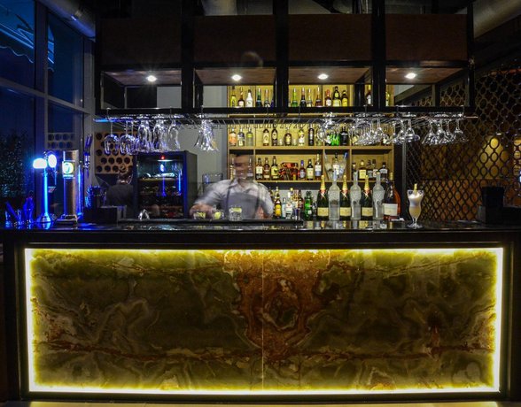Signature 1 Hotel Tecom