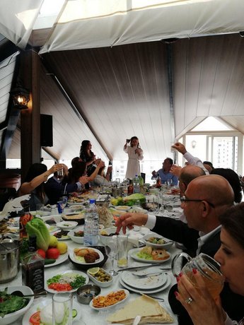 Al Murjan Palace Hotel