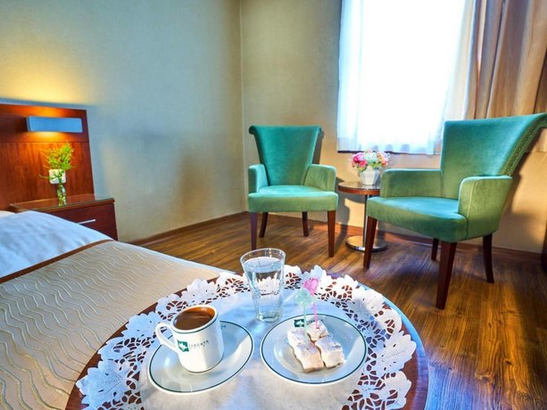 Feronya Hotel Istanbul Compare Deals - 