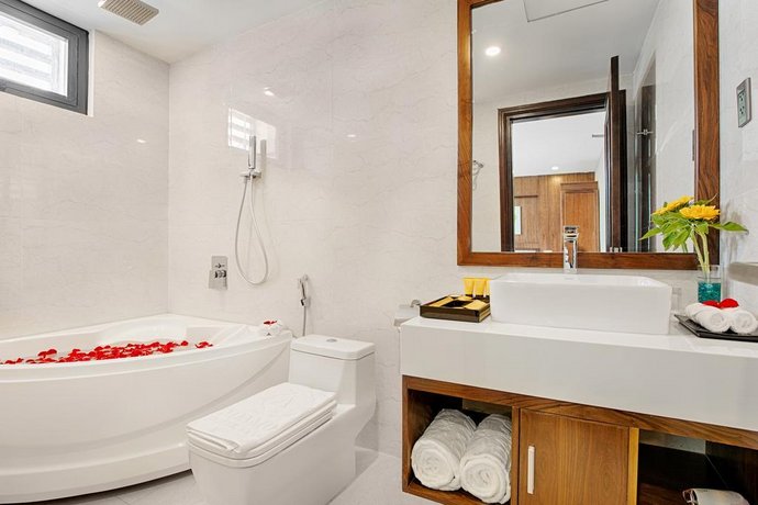 Adamo Hotel