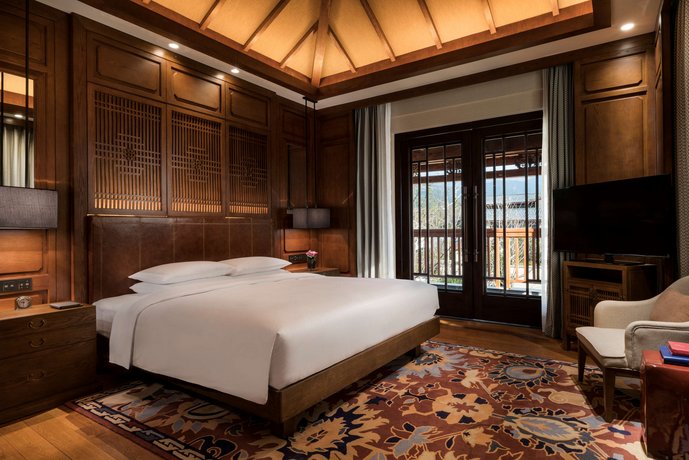 Jinmao Hotel Lijiang the Unbound Collection by Hyatt