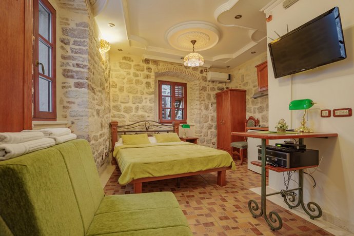 Apartments Wine House Old Town