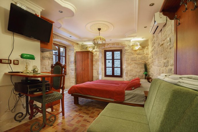 Apartments Wine House Old Town
